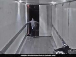 Thieves Jump On Moving Truck From Car In Daring Heist. Watch Thieves Jump On Moving Truck From Car In Daring Heist. Watch