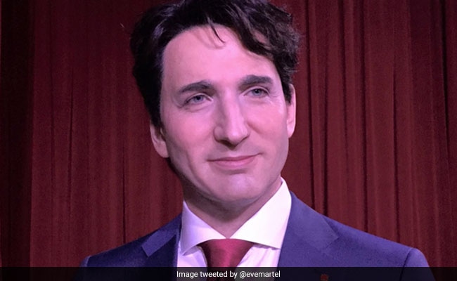 Justin Trudeau's Wax Statue Has Left Twitter Amused Justin Trudeau's Wax Statue Has Left Twitter Amused