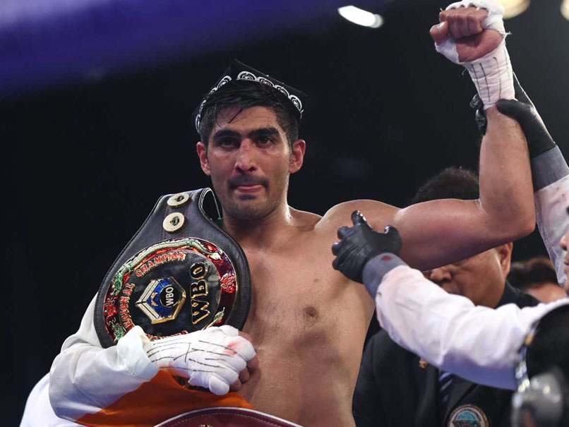 Vijender Singh To Take On Super Middleweight Champion Rocky Fielding In 2018