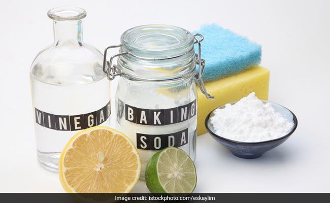 vinegar and baking soda make baked foods light