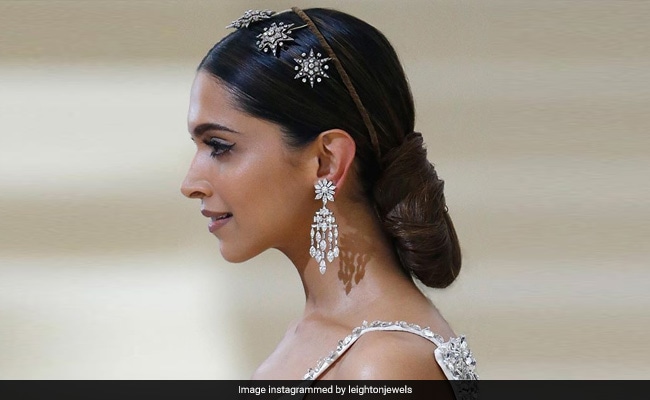Hair Bands For This Wedding Season Buy Them From These 12 Places