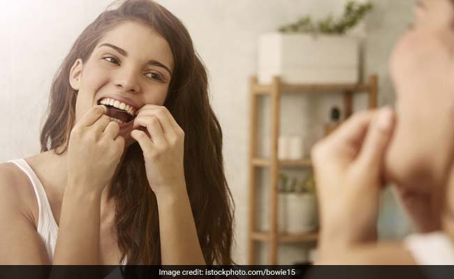 How To Naturally Whiten Your Teeth At Home