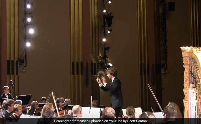 Viral: Woman Snoozes During Classical Music Concert, Wakes Up Screaming