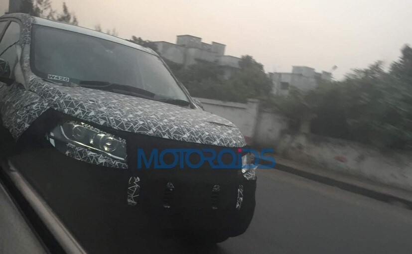 2018 Mahindra XUV500 Spotted Testing With New Headlamps