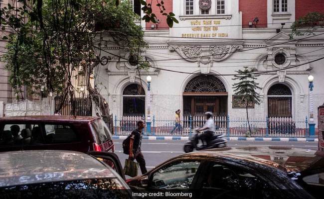 RBI Keeps Interest Rate Unchanged, Raises Inflation Forecast