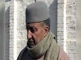 "Secret Meeting" With Centre's Interlocutor Splits Kashmiri Separatist Group "Secret Meeting" With Centre's Interlocutor Splits Kashmiri Separatist Group