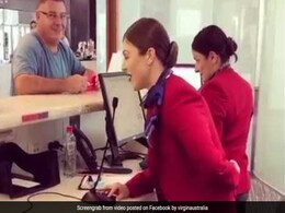 Airport Staffer Wows Passengers With Christmas Classic. Video Is Viral Airport Staffer Wows Passengers With Christmas Classic. Video Is Viral