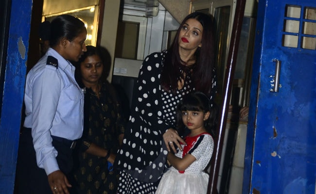 Inside Aishwarya Rai Bachchan's Daughter Aaradhya's School Annual Day Event