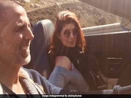 Twinkle Khanna के बर्थडे पर अक्षय कुमार ने शेयर की शानदार Photos, कुछ ऐसे किया WISH Twinkle Khanna के बर्थडे पर अक्षय कुमार ने शेयर की शानदार Photos, कुछ ऐसे किया WISH