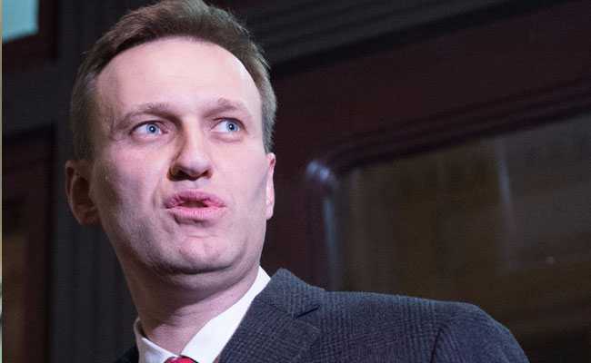 Russia Bars Vladimir Putin Critic Alexei Navalny's Presidential Bid