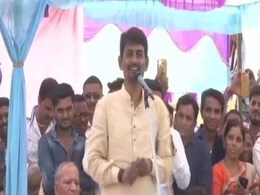 अल्पेश ठाकोर ने कहा, 80 हजार का मशरूम खाकर गोरे हो गए हैं पीएम मोदी, टि्वटर पर लोगों ने ली चुटकी अल्पेश ठाकोर ने कहा, 80 हजार का मशरूम खाकर गोरे हो गए हैं पीएम मोदी, टि्वटर पर लोगों ने ली चुटकी