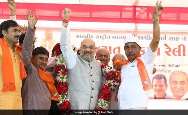 Congress Shouting '<i>Aave Che</i>' In Gujarat, But UP Told Them '<i>Jaa Che</i>': Amit Shah