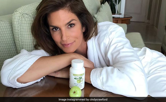 2017 In Review: The Indian Fruit That Keeps Cindy Crawford's Doctor Away