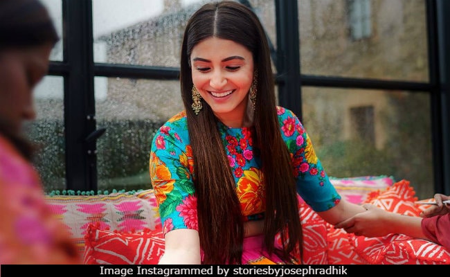 New Bride Anushka Sharma Returns To Twitter With So Many 'Thank You' Posts