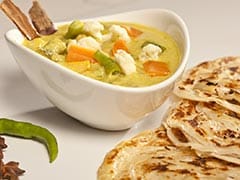 How To Make South Indian-Style Veg Korma With Coconut Milk - Here's An Easy Recipe