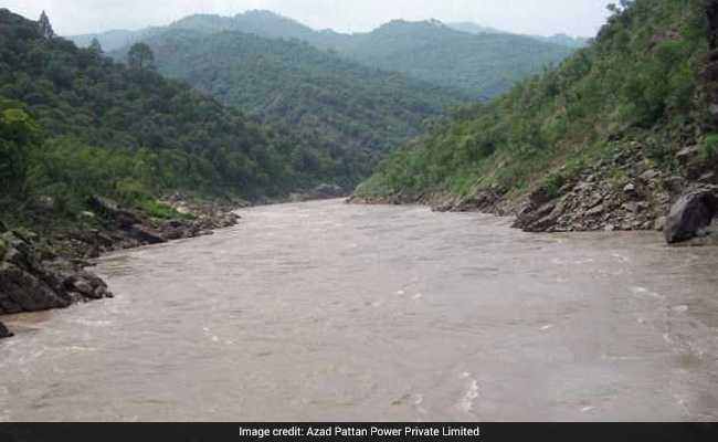 केंद्र भारत के हिस्से का पानी पाकिस्तान में जाने से रोकने के लिए काम कर रहा : गडकरी