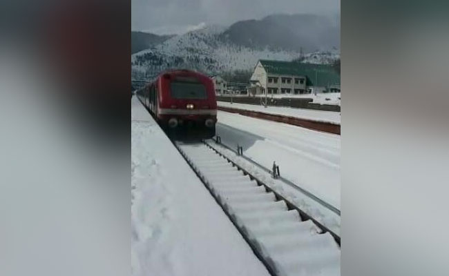 Kashmir Train Ploughing Through Snow Is A Feast For The Eyes