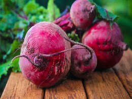 Beetroot And Spinach: Your Go-To Food For Healthy Eyes; Health Benefits And Nutrition Facts You Must Know Beetroot And Spinach: Your Go-To Food For Healthy Eyes; Health Benefits And Nutrition Facts You Must Know