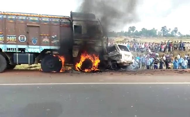 Doctors, Nurse Burnt To Death After Truck Rams Ambulance In Bengal