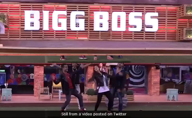 <I>Bigg Boss 11</i>, Written Update, December 29: <i>Gharwale</i> Earn A Grand New Year Party. Courtesy Vikas Gupta