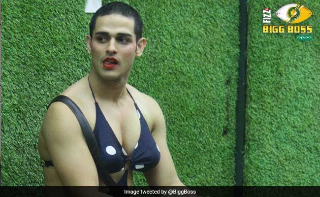 <i>Bigg Boss 11</i>, Written Update, December 13: Priyank Sharma In A Bikini. Yay Or Nay?