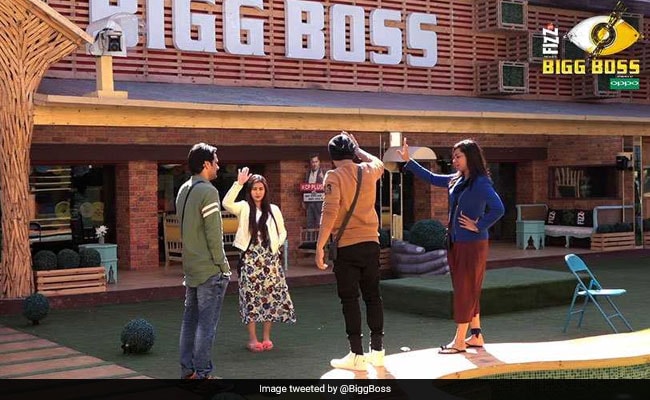 Bigg Boss 11, December 15: Who Deserves To Be The New Captain - Shilpa Shinde Or Arshi Khan?