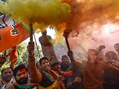 गुजरात चुनाव परिणाम : सौराष्ट्र में कांग्रेस ने लगाई सेंध, सूरत ने बचा ली बीजेपी की 'सूरत'