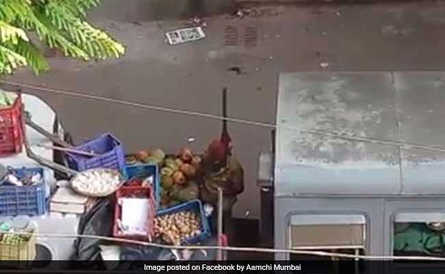 Mumbai Civic Body Workers Allegedly Steal Seized Items. Video Is Viral