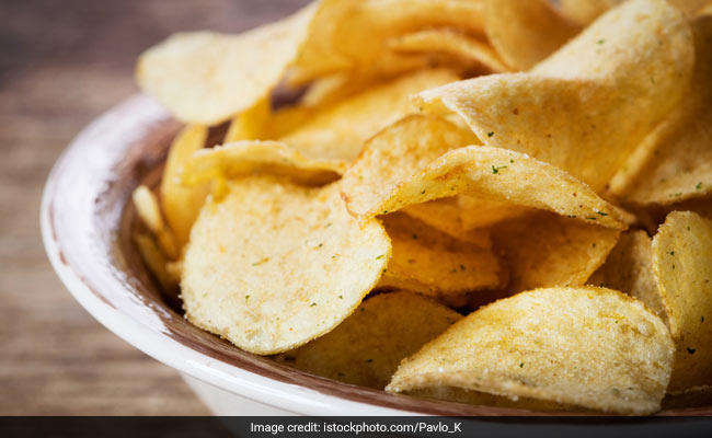 These 5-Minute Potato Chips Are The Ultimate Answer To Untimely Hunger Pangs 