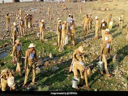 CISF Recruitment 2018: 447 कांस्टेबल पद पर निकली भर्ती, 10वीं पास भी कर सकते हैं अप्लाई CISF Recruitment 2018: 447 कांस्टेबल पद पर निकली भर्ती, 10वीं पास भी कर सकते हैं अप्लाई