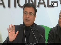 गुजरात चुनाव: वोट डालने के बाद पीएम मोदी के रोड शो को कांग्रेस ने बताया गलत, कहा-BJP की हरकतों पर चुनाव आयोग मौन गुजरात चुनाव: वोट डालने के बाद पीएम मोदी के रोड शो को कांग्रेस ने बताया गलत, कहा-BJP की हरकतों पर चुनाव आयोग मौन