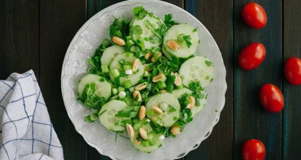 cucumber and peanut salad