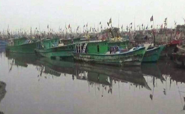 Cyclone Ockhi Wanes, But Gujarat Still On Alert: 10 Points