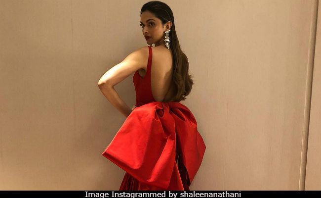 Deepika Padukone Wins The Red Carpet At Filmfare Style Awards. Just Look At Her