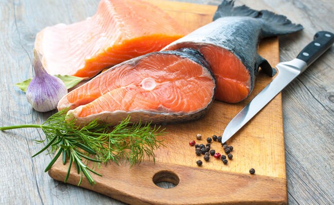 बच्चों को मछली खिलाने के होंगे ये फायदे और नुकसान...