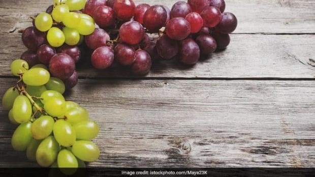 Calories In Grapes: Here's Why You Should Add This Superfood To Your Diet