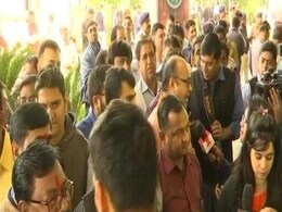 गुजरात चुनाव परिणाम 2017 Live: गुजरात में एक बार फिर बीजेपी सरकार, बहुमत किया हासिल गुजरात चुनाव परिणाम 2017 Live: गुजरात में एक बार फिर बीजेपी सरकार, बहुमत किया हासिल