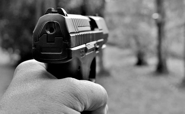 Boy Shoots Girl With Father's Pistol, Turns It On Himself