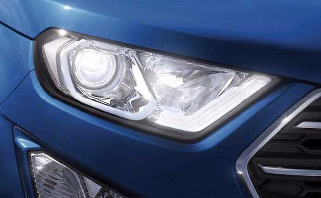 इस राज्य में दिन में भी हेडलाइट जलाकर वाहन चलाने का फरमान, पीछे बैठने वालों के लिए भी हेलमेट जरूरी