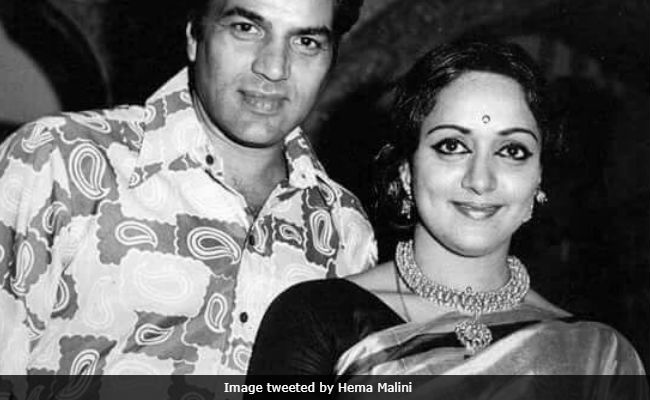 On Dharmendra's Birthday, Hema Malini And Esha Post Old Pics Of 'Nation's Hero'