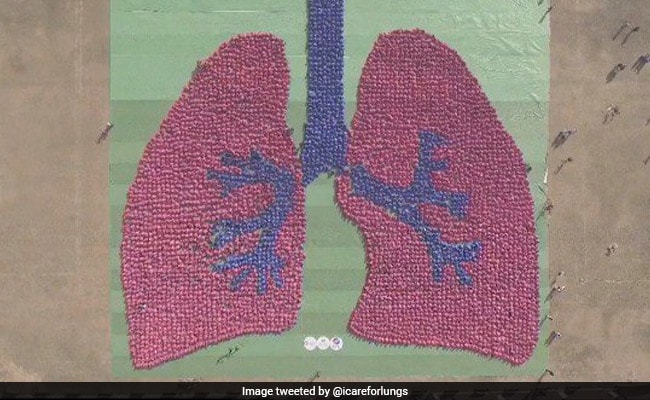 5,300 Children Set Guinness Record By Forming Largest Human Lungs
