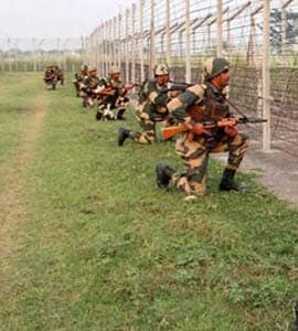 India To Construct 14 000 Bunkers Along Border With Pakistan