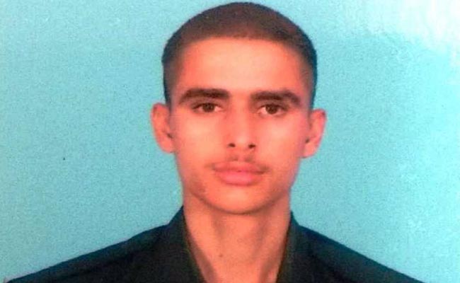 कश्मीर में लापता जवानों में एक की मौत, बाकी चार जवान अभी भी लापता