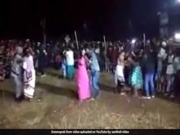 "Kissing Competition" Earns Jharkhand Lawmaker Show-Cause Notice "Kissing Competition" Earns Jharkhand Lawmaker Show-Cause Notice