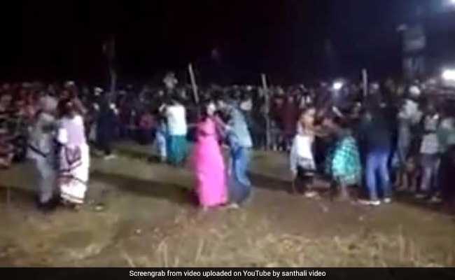 "Kissing Competition" Earns Jharkhand Lawmaker Show-Cause Notice