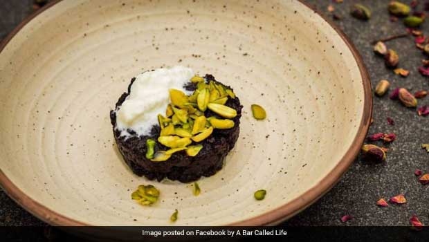 Red Velvet Gajar Ka Halwa Jar Cake