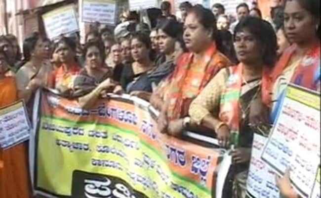 Protests In Bengaluru Over Schoolgirl's Rape Allegedly By Her Senior
