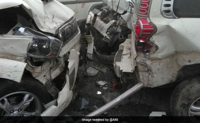 Car Pile-Up On Lucknow-Agra Expressway; Over Dozen Injured
