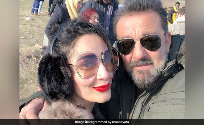 Sanjay Dutt's <i>Torbaaz</i> Takes Off. Maanyata Dutt Shares Pic