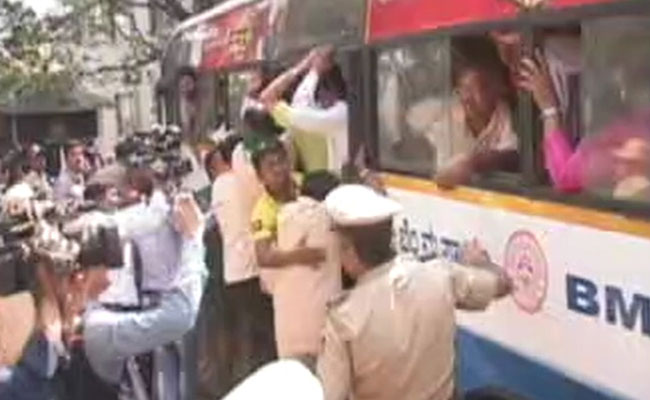 2 Bandhs In Karnataka In Next 2 Weeks Over Mahadayi Water Sharing Row: 10 Points